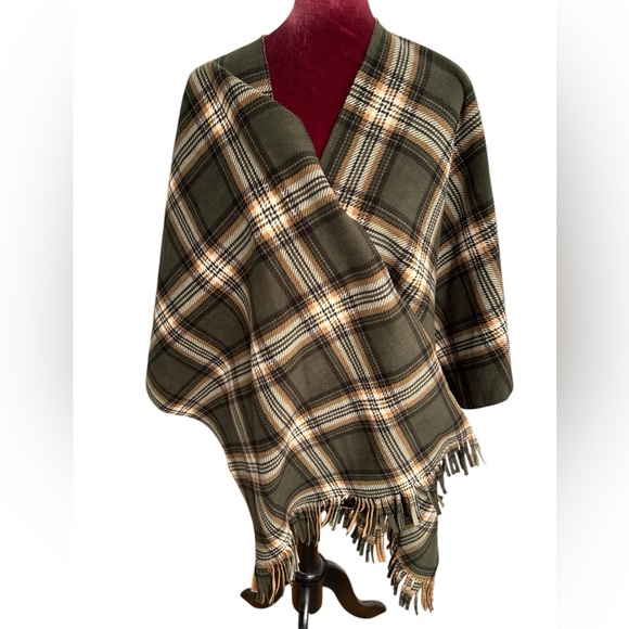 RACHEL Rachel Roy Jackets & Blazers - Rachel Rachel Roy reversible poncho blanket shawl